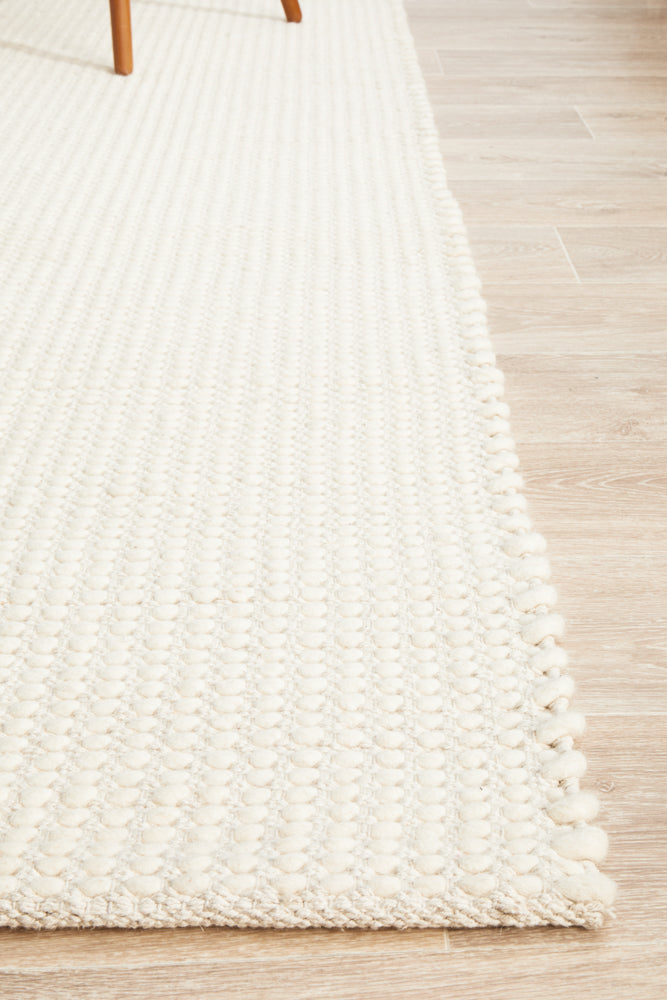 Skandinavian 300 White Rug